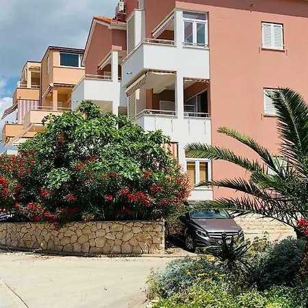 Josip Modern Apartment Novalja Exterior photo